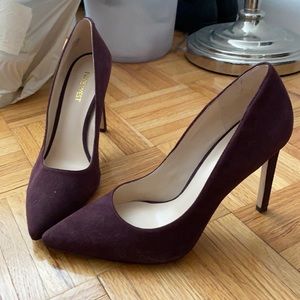 Like New Nine West Maroon Suede Heels